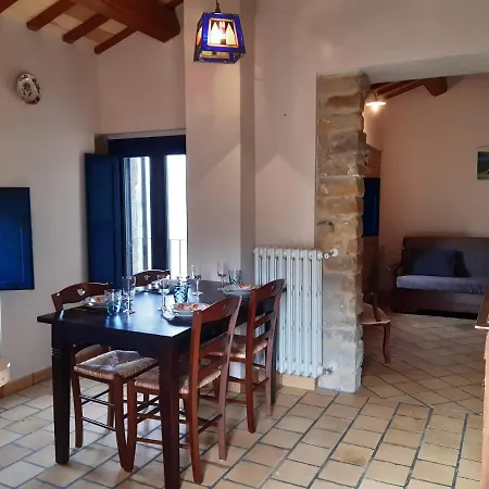 La Stradella Vacanze Apartment *