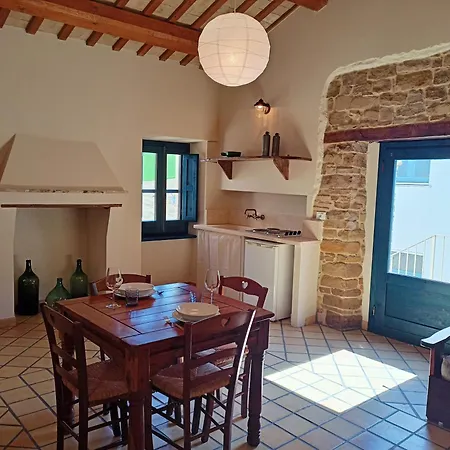 Apartment La Stradella Vacanze Castiglione Messer Raimondo