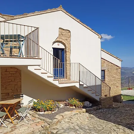 La Stradella Vacanze Apartment *