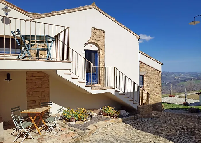 La Stradella Vacanze Апартаменты *